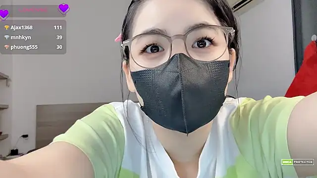 Изображение секс-шоу модели _Lynh_