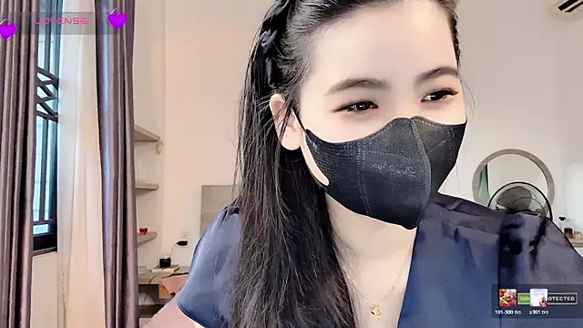 _Lynh_'s sex show image