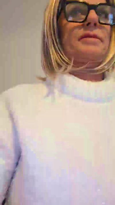 Mercedes550cls's sex show image