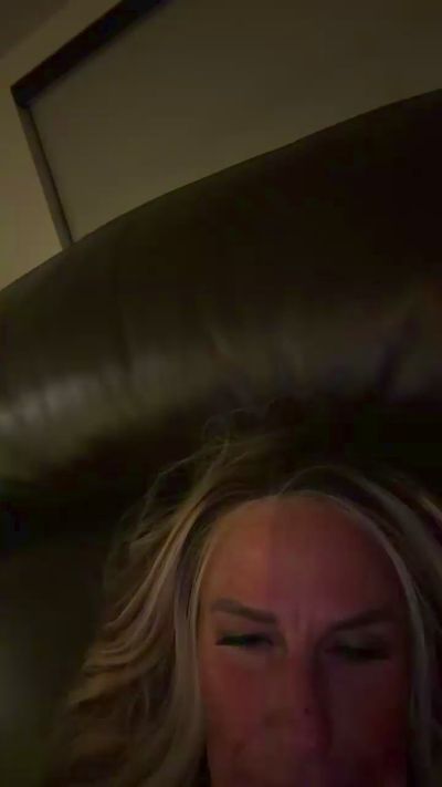 Mercedes550cls's sex show image