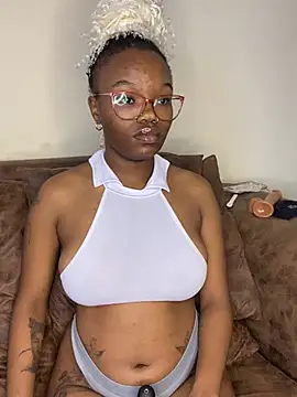 YummyMelanin117's sex show image