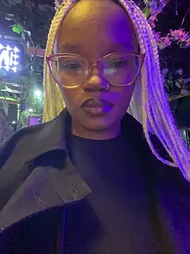 YummyMelanin117's sex show image