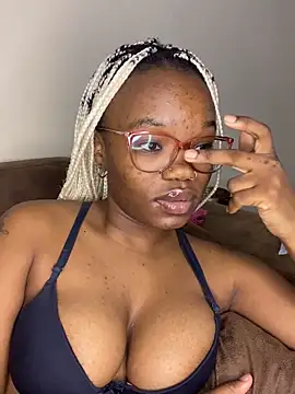 YummyMelanin117's sex show image