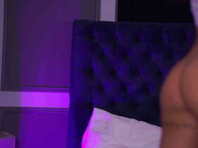 Изображение секс-шоу модели LalaRoze Изображение секс-шоу модели LalaRoze