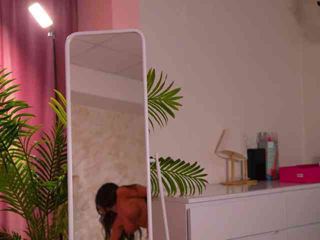 Sexshow-Bild von LalaRoze Sexshow-Bild von LalaRoze