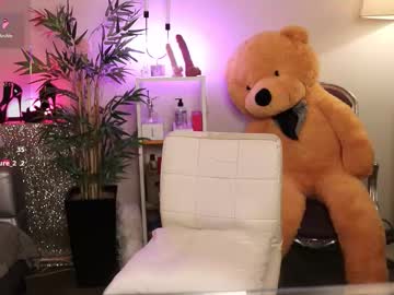 qwennx's sex show image