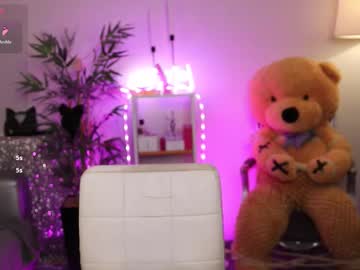 qwennx's sex show image