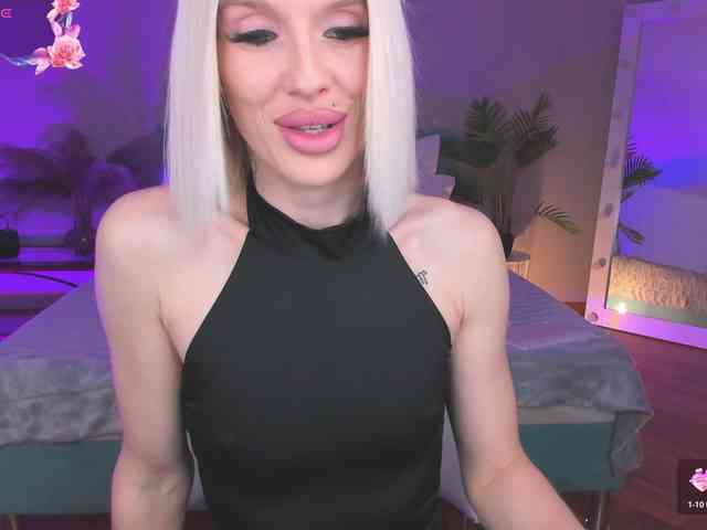 lana-sweetie's sex show image