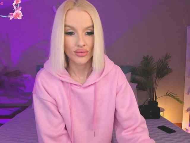 lana-sweetie's sex show image