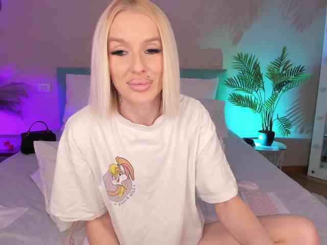 Sexshow-Bild von lana-sweetie Sexshow-Bild von lana-sweetie