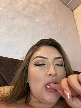 Sofia_Queen17's sex show image