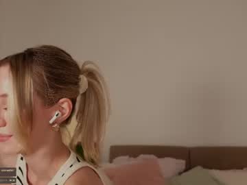 Изображение секс-шоу модели sophiebelll Изображение секс-шоу модели sophiebelll