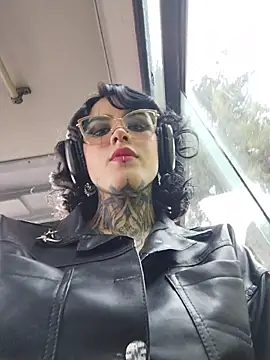 taaylor33's sex show image