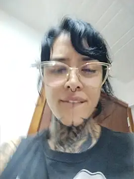 taaylor33's sex show image