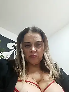 hugebobbs's sex show image