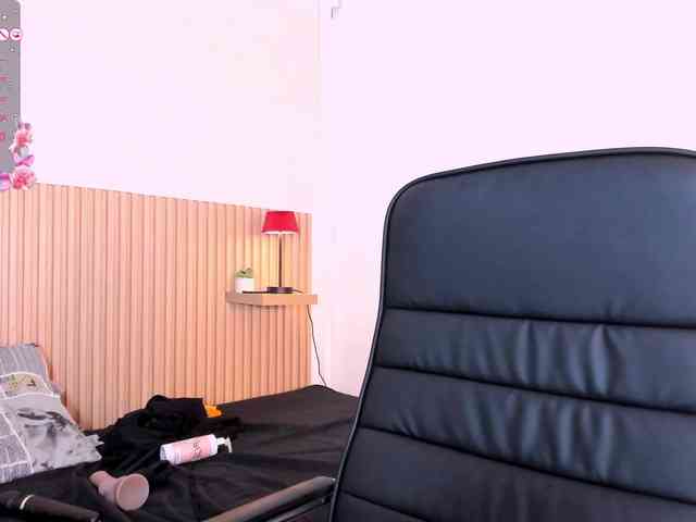 Layla-arabelle's sex show image Layla-arabelle's sex show image