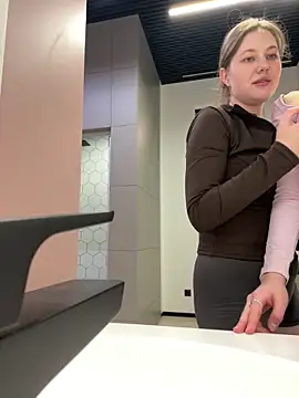 MikotoMisaka's sex show image