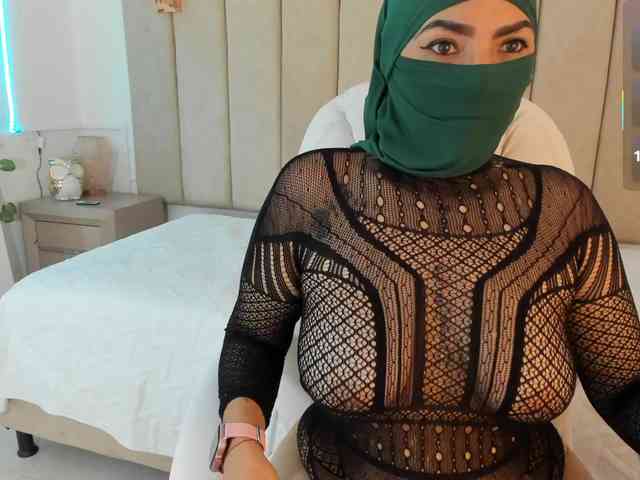 naylaa-'s sex show image