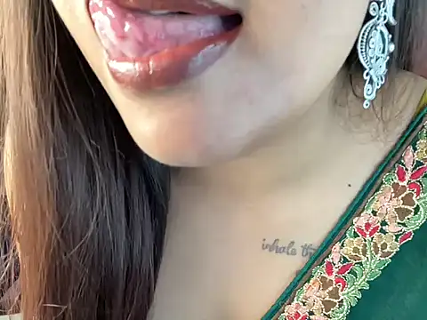 shanayaaa_1's sex show image