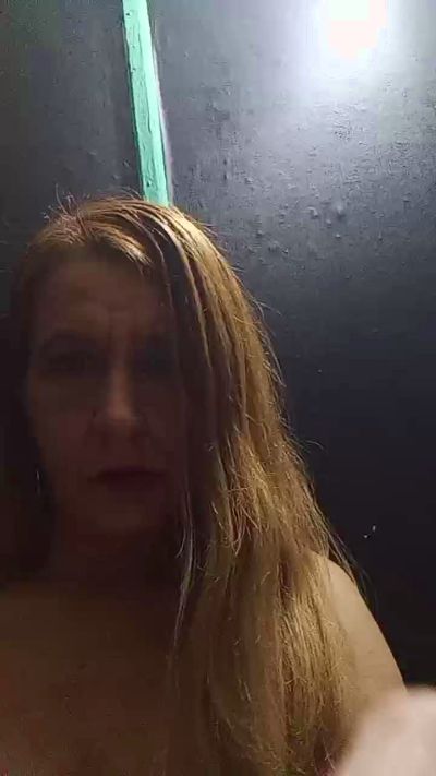 Traucka's sex show image Traucka's sex show image