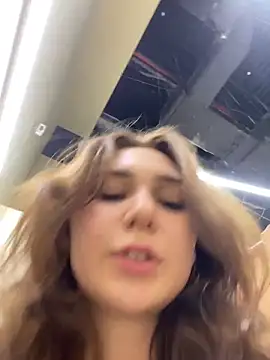 QuitieLia's sex show image