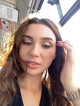 QuitieLia's sex show image QuitieLia's sex show image