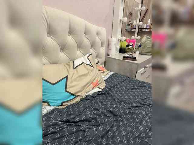 Paratrax's sex show image