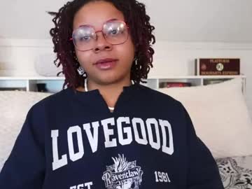 khayaparker's sex show image