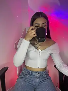 emily_24x's sex show image