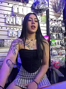 emily_24x's sex show image