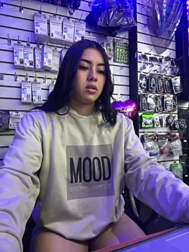 emily_24x's sex show image