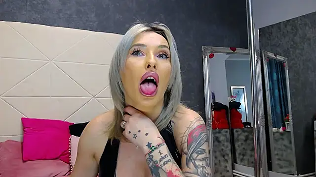 IssaSmith's sex show image