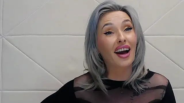 IssaSmith's sex show image