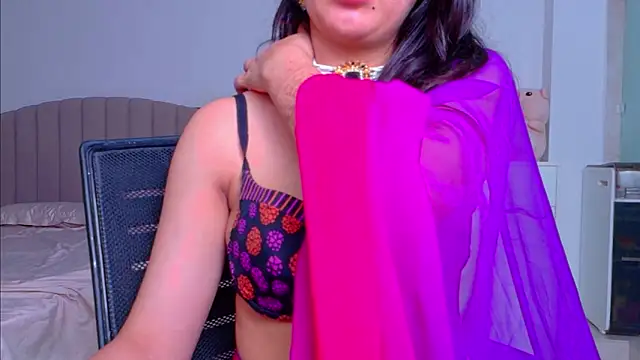Sexshow-Bild von Aashika-Kaur