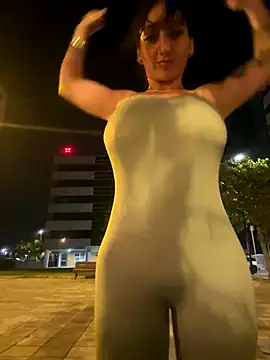 Sexshow-Bild von Ninabigtitied
