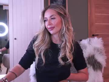 joannee's sex show image