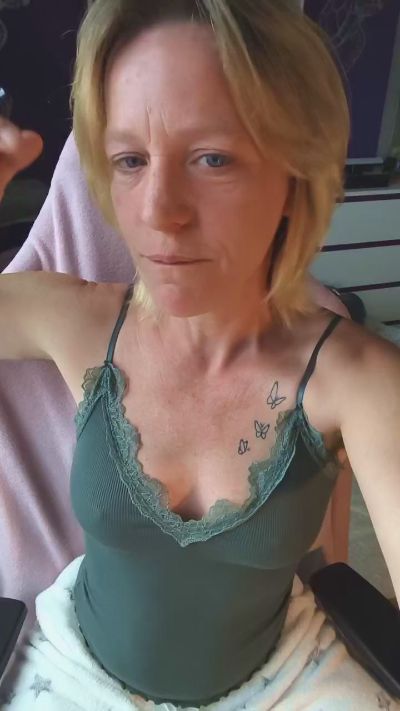 BlueEye_Girl's sex show image