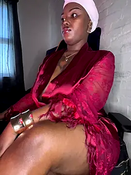 QUEEN_NOBUHLE_777's sex show image