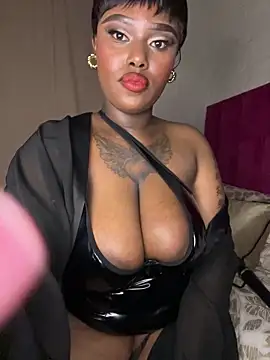 QUEEN_NOBUHLE_FEMDOM_777's sex show image