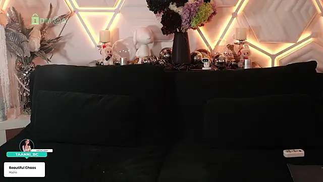 Изображение секс-шоу модели taanni_bc