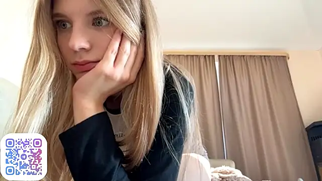 FruityXo's sex show image