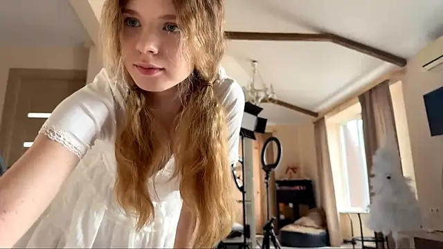 Изображение секс-шоу модели FruityXo