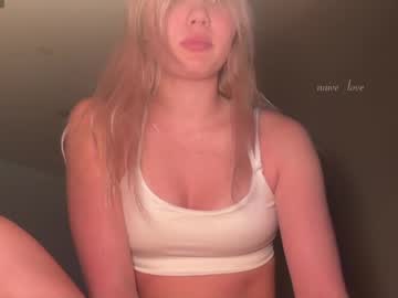 naive_love's sex show image