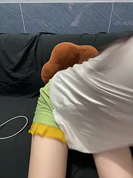 XndSeraphina's sex show image