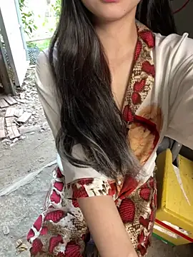 XndSeraphina's sex show image