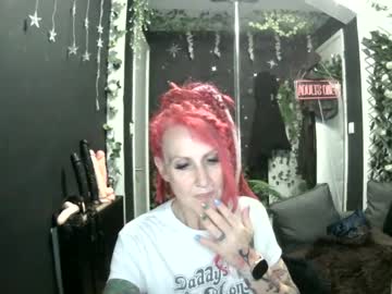 saucysky's sex show image