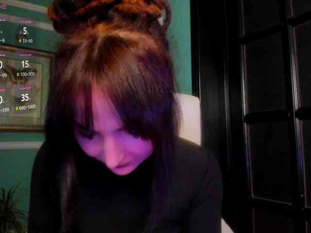 ingridblondy94's sex show image