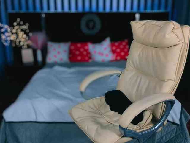 BettyDark's sex show image