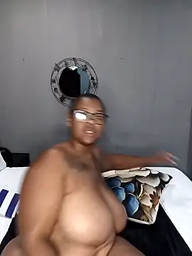 CuteHoney92's sex show image