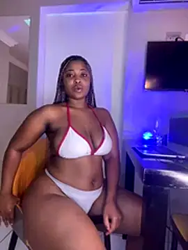 Изображение секс-шоу модели BQueen223 Изображение секс-шоу модели BQueen223